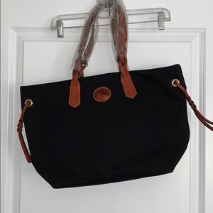 Dooney & Bourke Black purse